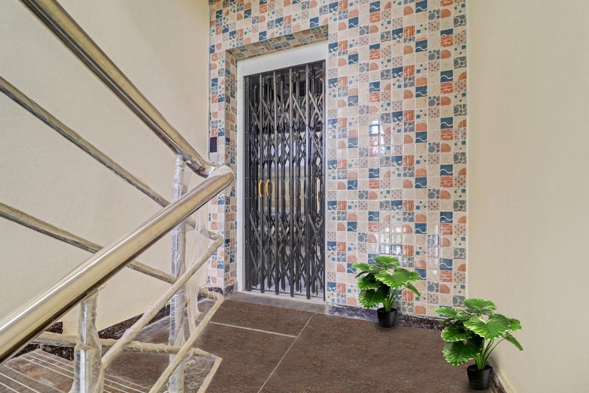 Super Collection O Elite Stay Near Habsiguda Metro Station Hyderabad Exterior photo